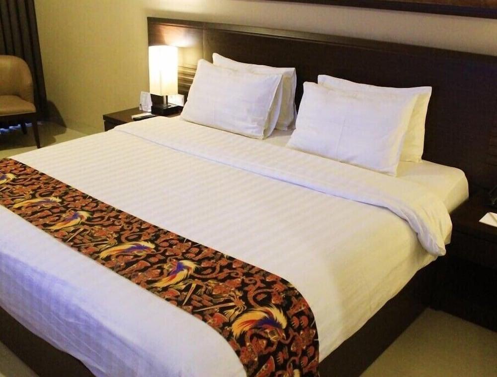 Grand Abe Hotel Jayapura Kültér fotó